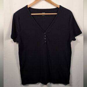 GAP Black Ribbed Henley V-Neck Tee Short Sleeve Size L NWOT